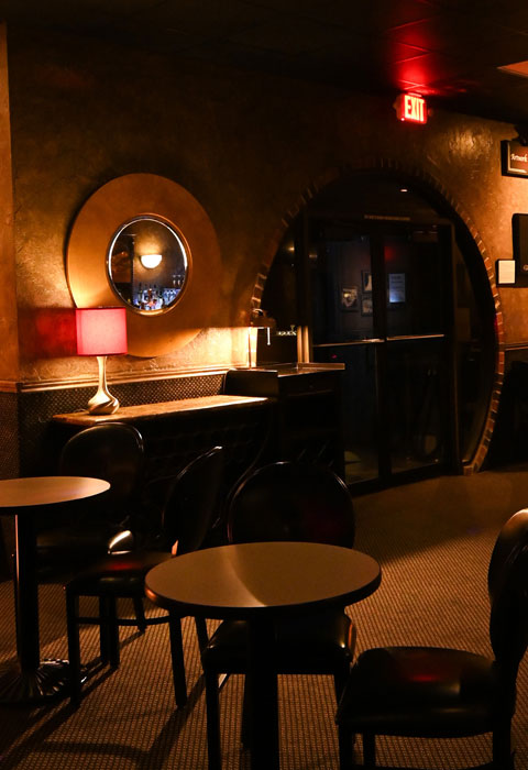 Touché Night Club in Overland Park Kansas with dance floor and dj music for dancing and socializing great spot for those visiting the Kansas City Missouri Metro Area