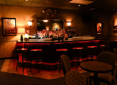 Touché Night Club in Overland Park Kansas with dance floor and dj music for dancing and socializing great spot for those visiting the Kansas City Missouri Metro Area
