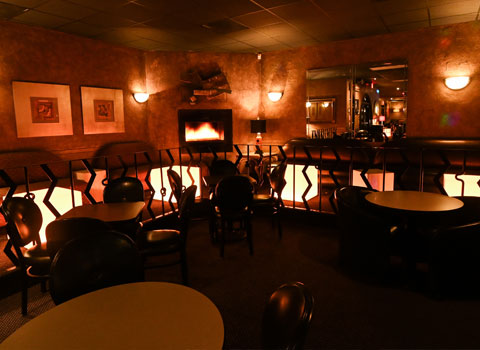 Touché Night Club in Overland Park Kansas with dance floor and dj music for dancing and socializing great spot for those visiting the Kansas City Missouri Metro Area